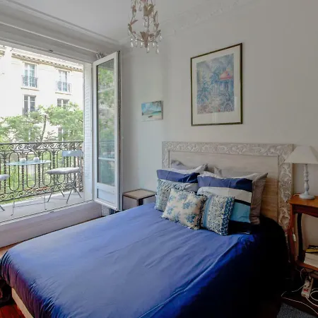 Hotel Welkeys - Felix Faure Paris